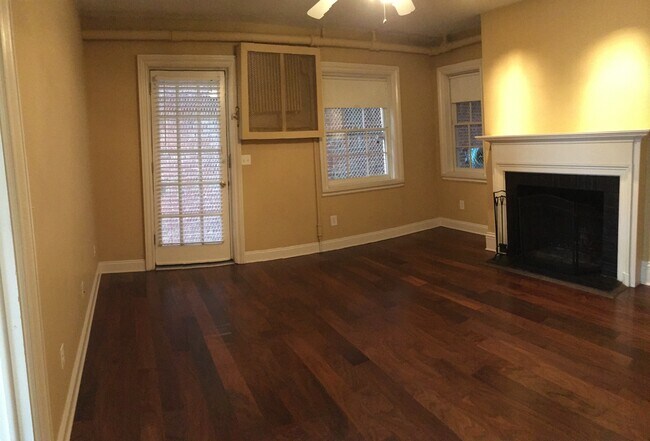 221 W Lanvale St, Unit B in Baltimore, MD - Building Photo - Building Photo