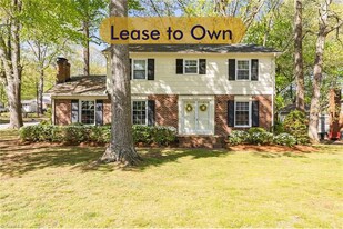 3106 Winchester Dr in Greensboro, NC - Building Photo