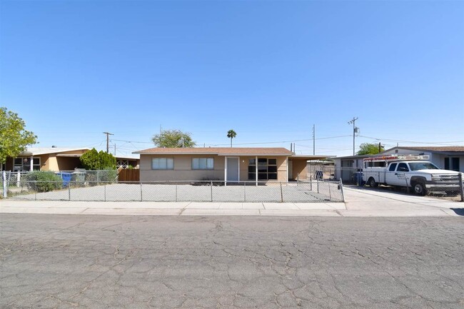 property at 2016 E 24th Pl