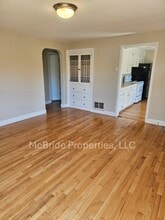 260 N Knights Bridge Rd in Canby, OR - Building Photo - Building Photo