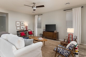 3252 W Gran Paradiso Dr in Phoenix, AZ - Building Photo - Building Photo