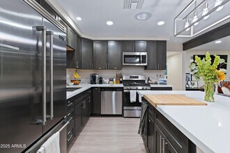 3622 E Sheridan St in Phoenix, AZ - Building Photo - Building Photo