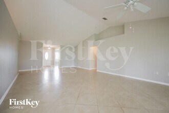 2029 NW 4th St in Cape Coral, FL - Foto de edificio - Building Photo