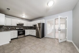 4025 Oak Ridge Dr in Winston-Salem, NC - Building Photo - Building Photo