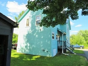 178 Carroll St, Unit 178 in Keene, NH - Building Photo - Building Photo