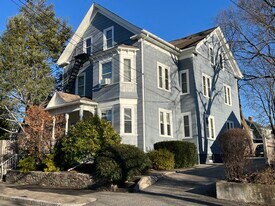 257 Highland Ave, Unit 1 in Providence, RI - Building Photo