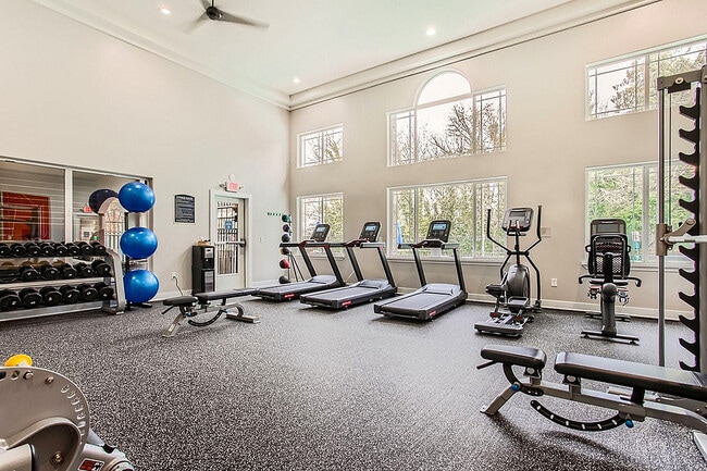 Scott Mountain in Portland, OR - Foto de edificio - Building Photo