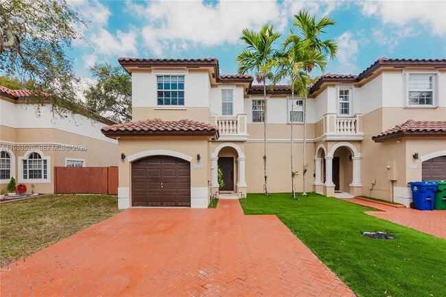 12735 SW 49th Ct
