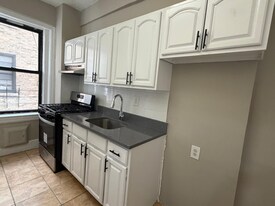 157 S Harrison St in East Orange, NJ - Building Photo