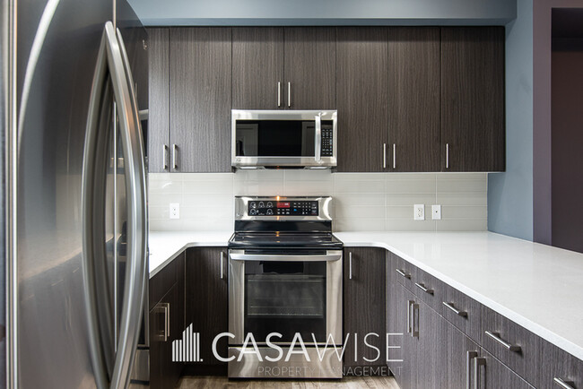 2803-2803 James Mowatt Trail SW in Edmonton, AB - Building Photo - Building Photo