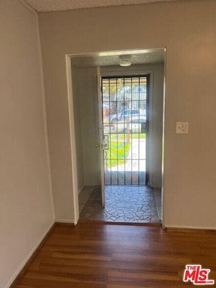 4281 S Hobart Blvd in Los Angeles, CA - Building Photo - Building Photo