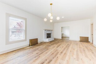 400 E Highland Ave in Muncie, IN - Building Photo
