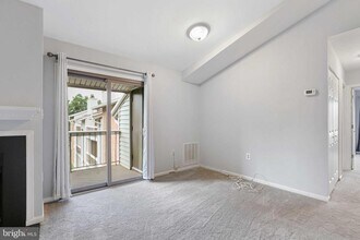 1110 Castle Harbor Way in Glen Burnie, MD - Building Photo - Building Photo