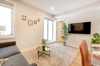 1520 Av des Pins O in Montréal, QC - Building Photo - Building Photo