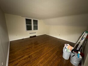 190 Thompson St in Stratford, CT - Building Photo - Building Photo
