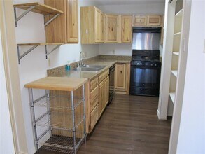 6018 Richard Carlton Blvd in Austin, TX - Building Photo - Building Photo