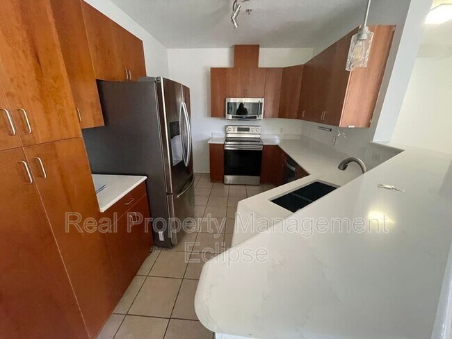 22748 SE 13th Ln in Sammamish, WA - Building Photo - Building Photo