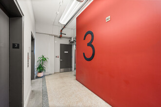 315 E 8th St, Unit 305 in Los Angeles, CA - Building Photo - Building Photo