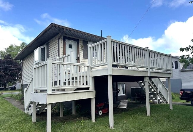 708 S Broad St in Lancaster, OH - Building Photo - Building Photo