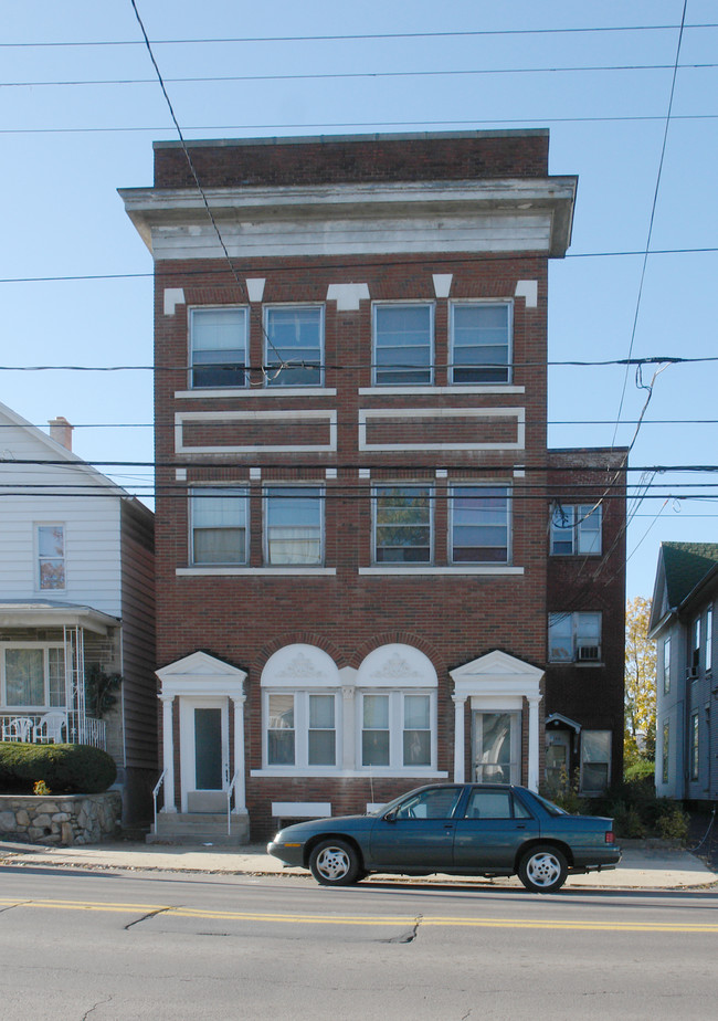 1418 Pittston Ave in Scranton, PA - Foto de edificio - Building Photo