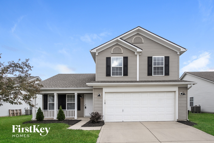 8326 Bluestem Ln in Plainfield, IN - Building Photo