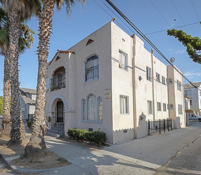 1822 E 8th St in Long Beach, CA - Foto de edificio - Building Photo