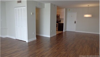 1450 Brickell Bay Dr-Unit -1905 in Miami, FL - Building Photo - Building Photo