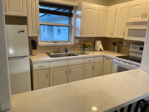 1001 SE 16th St, Unit 11 in Fort Lauderdale, FL - Building Photo - Building Photo