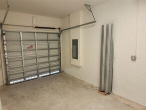 2750 SE 24th Ter in Homestead, FL - Building Photo - Building Photo