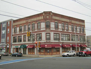 The Rosenfelt Building in Peabody, MA - Building Photo - Building Photo