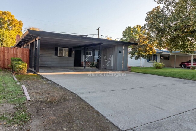 1964 Porter Way in Stockton, CA - Building Photo - Building Photo