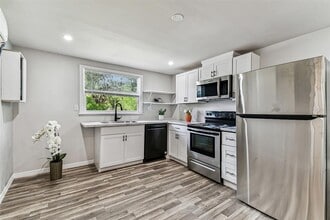 1006 E 26th Ave in Tampa, FL - Building Photo - Building Photo