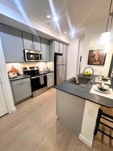 Cardiff at Westminster in Houston, TX - Building Photo - Building Photo