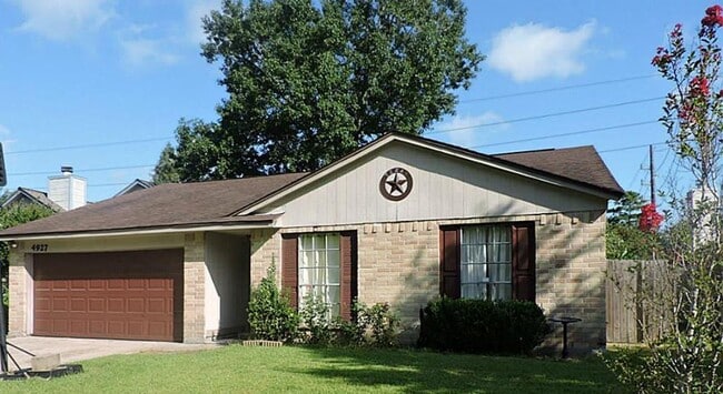 property at 4927 Tealgate Dr