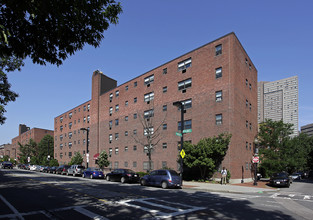 Methunion Manor in Boston, MA - Building Photo - Building Photo