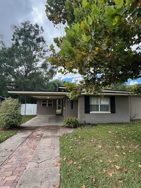 2810 S French Ave in Sanford, FL - Building Photo - Building Photo