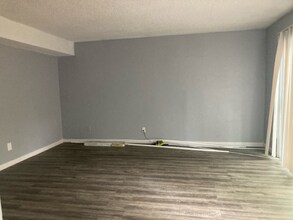 100 Lewis Dr-Unit -3D in Savannah, GA - Building Photo - Building Photo