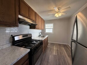 1008 W Purtscher Dr in Peoria, IL - Building Photo - Building Photo