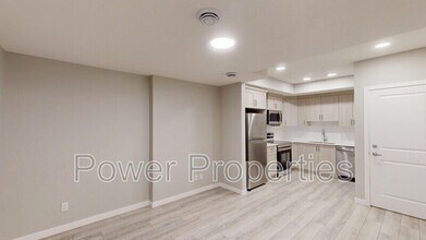 131 Magnolia Dr SE in Calgary, AB - Building Photo - Building Photo