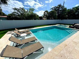 2216 NW 4th Ave in Wilton Manors, FL - Building Photo