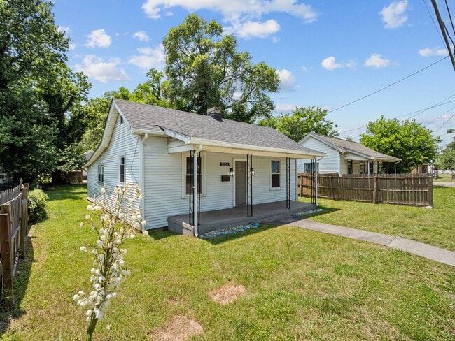 2226 Russell Ave SW in Roanoke, VA - Building Photo - Building Photo