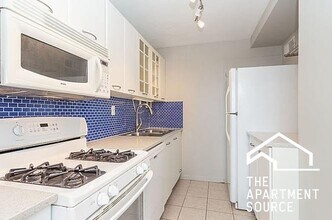 3950 N Lake Shore Dr, Unit 1928 in Chicago, IL - Building Photo - Building Photo