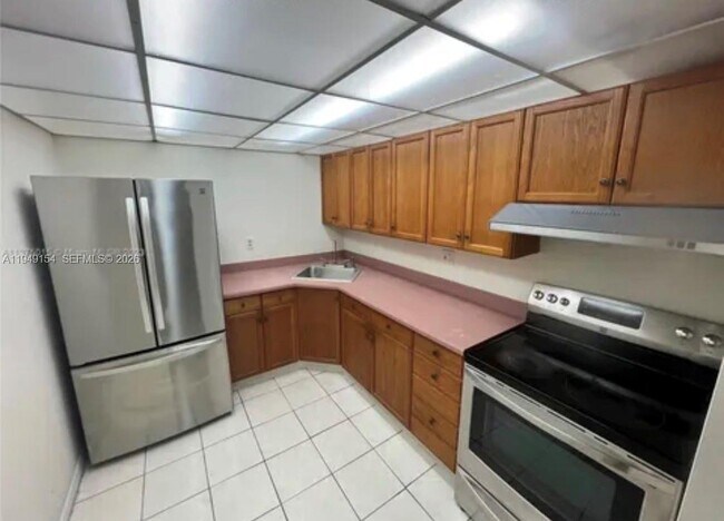 4803 NW 7th St, Unit 301-14 in Miami, FL - Building Photo - Building Photo