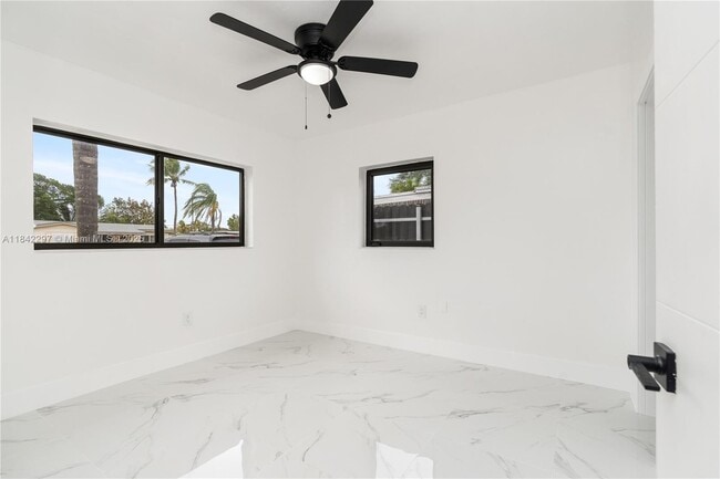 6308 SW 22nd St in Miramar, FL - Building Photo - Building Photo