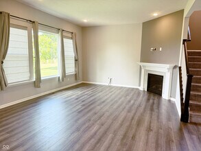 7882 Villa Cir in Avon, IN - Building Photo - Building Photo