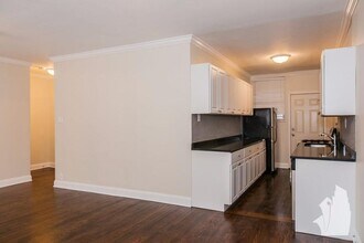 722 W Roscoe St, Unit 3S in Chicago, IL - Building Photo - Building Photo