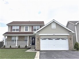 32735 Innetowne Rd in Lakemoor, IL - Building Photo