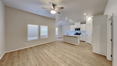 9105 NW 127th St in Yukon, OK - Building Photo - Building Photo