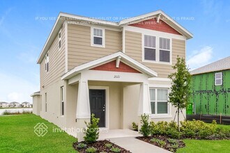 2021 Tohoqua Blvd in Kissimmee, FL - Building Photo - Building Photo