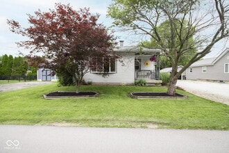 113 E Indiana Ave in Pendleton, IN - Building Photo - Building Photo
